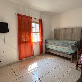 Kitnet em Praia Grande, bairro Guilhermina