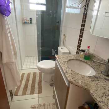 Apartamento em Praia Grande, bairro Guilhermina