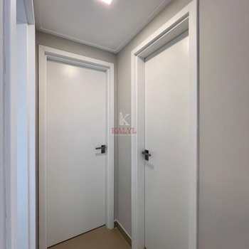 Apartamento em Praia Grande, bairro Canto do Forte