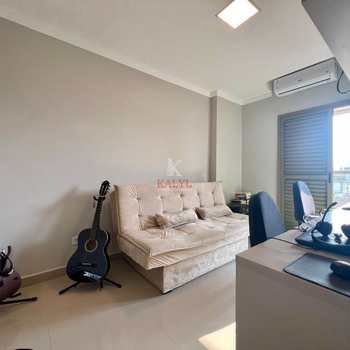 Apartamento em Praia Grande, bairro Canto do Forte