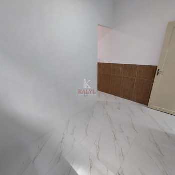 Apartamento em Praia Grande, bairro Tupi
