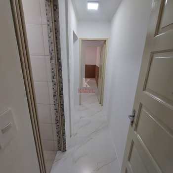 Apartamento em Praia Grande, bairro Tupi