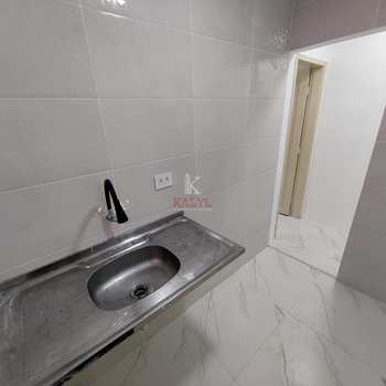 Apartamento em Praia Grande, bairro Tupi