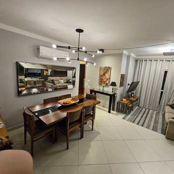 Apartamento em Praia Grande, bairro Boqueirão