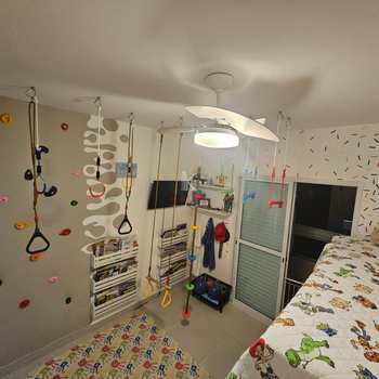 Apartamento em Praia Grande, bairro Boqueirão