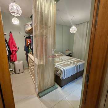 Apartamento em Praia Grande, bairro Boqueirão