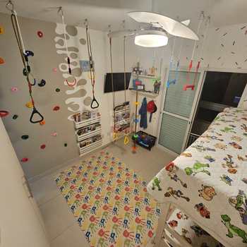 Apartamento em Praia Grande, bairro Boqueirão