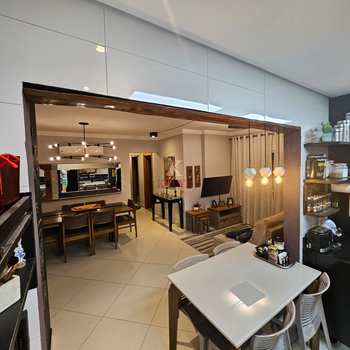 Apartamento em Praia Grande, bairro Boqueirão