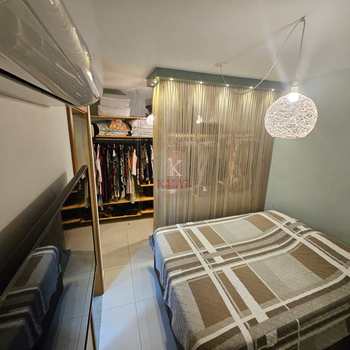 Apartamento em Praia Grande, bairro Boqueirão