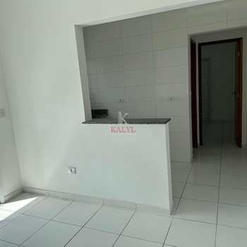 Apartamento em Praia Grande, bairro Boqueirão