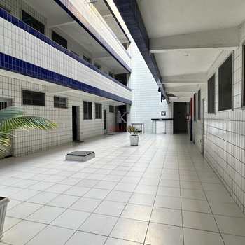 Apartamento em Praia Grande, bairro Guilhermina