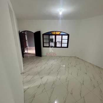 Casa em Praia Grande, bairro Caiçara