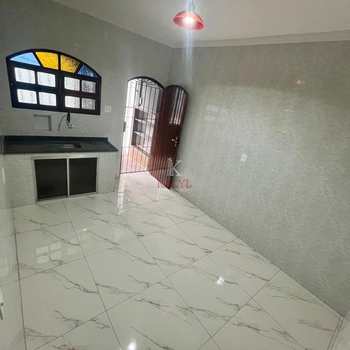 Casa em Praia Grande, bairro Caiçara