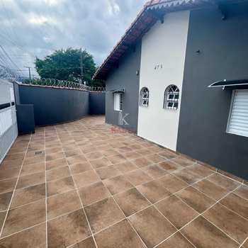 Casa em Praia Grande, bairro Caiçara
