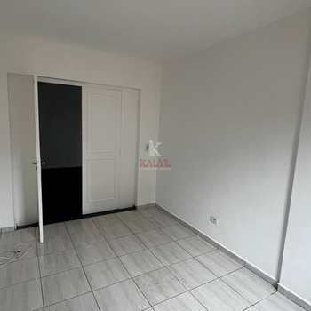 Apartamento em Praia Grande, bairro Tupi