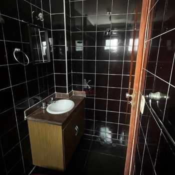 Apartamento em Praia Grande, bairro Tupi