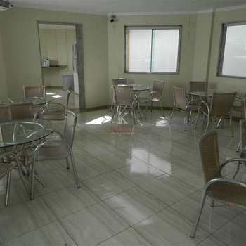 Apartamento em Praia Grande, bairro Tupi