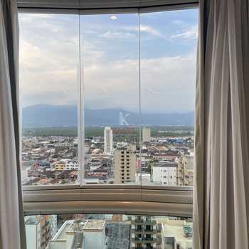 Apartamento em Praia Grande, bairro Tupi
