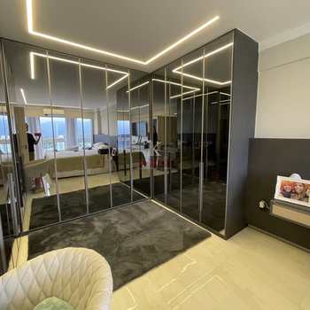 Apartamento em Praia Grande, bairro Tupi