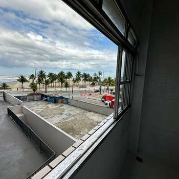 Apartamento em Praia Grande, bairro Guilhermina