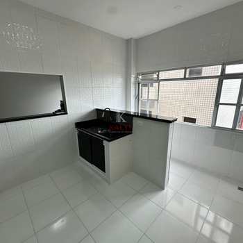 Apartamento em Praia Grande, bairro Guilhermina