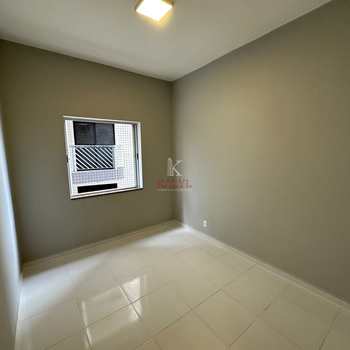 Apartamento em Praia Grande, bairro Guilhermina
