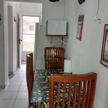 Kitnet em Praia Grande, bairro Guilhermina