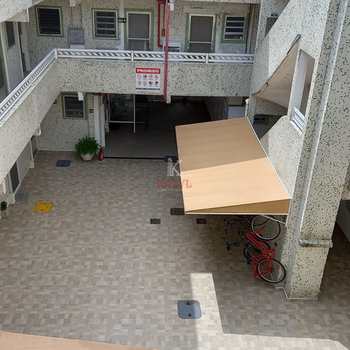 Kitnet em Praia Grande, bairro Guilhermina