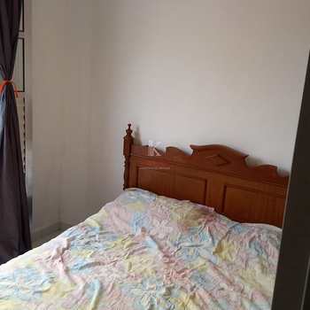 Kitnet em Praia Grande, bairro Guilhermina