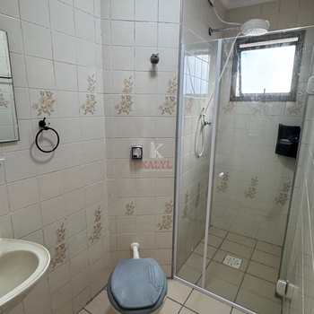 Apartamento em Praia Grande, bairro Guilhermina