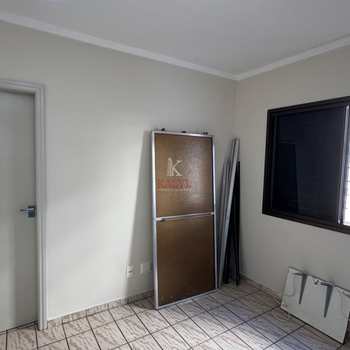 Apartamento em Praia Grande, bairro Guilhermina