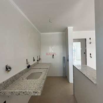 Apartamento em Praia Grande, bairro Canto do Forte