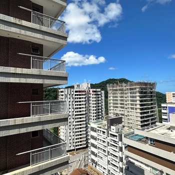Apartamento em Praia Grande, bairro Canto do Forte