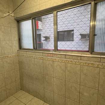 Apartamento em Praia Grande, bairro Guilhermina