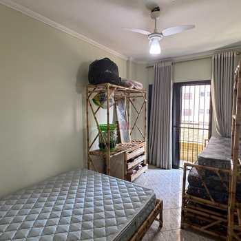 Apartamento em Praia Grande, bairro Aviação