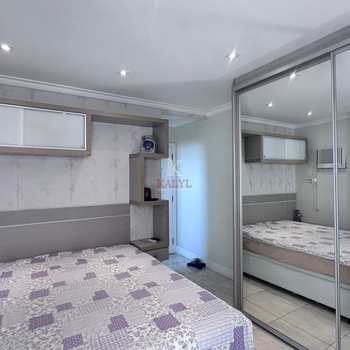 Apartamento em Praia Grande, bairro Guilhermina