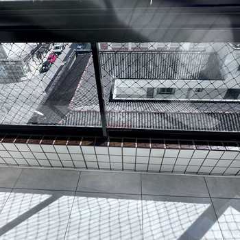 Apartamento em Praia Grande, bairro Guilhermina