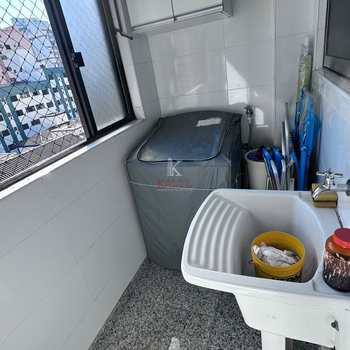 Apartamento em Praia Grande, bairro Guilhermina