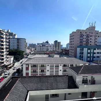 Apartamento em Praia Grande, bairro Guilhermina