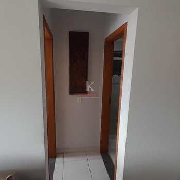 Apartamento em Praia Grande, bairro Tupi