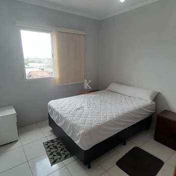 Apartamento em Praia Grande, bairro Tupi