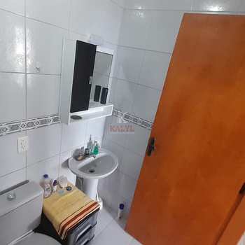 Apartamento em Praia Grande, bairro Tupi
