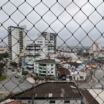 Apartamento em Praia Grande, bairro Guilhermina