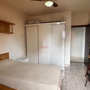 Apartamento em Praia Grande, bairro Canto do Forte