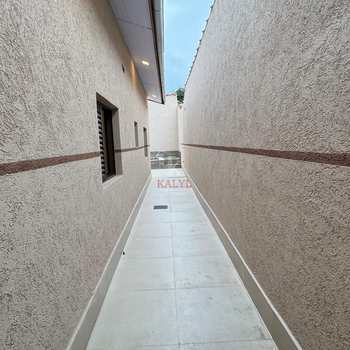 Casa em Praia Grande, bairro Aviação