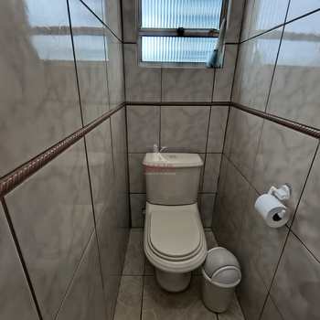 Casa em Praia Grande, bairro Guilhermina