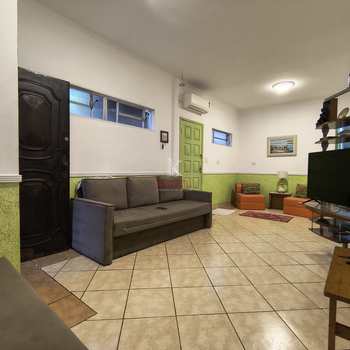 Casa em Praia Grande, bairro Guilhermina