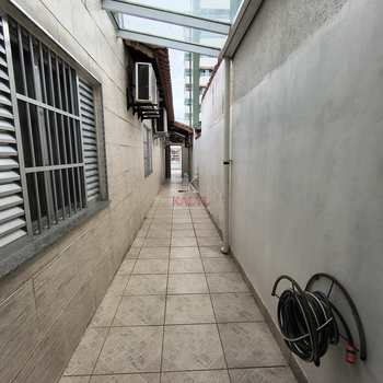 Casa em Praia Grande, bairro Guilhermina