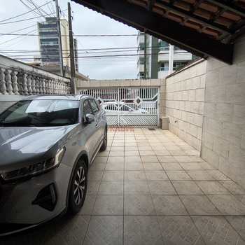Casa em Praia Grande, bairro Guilhermina