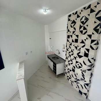 Apartamento em Praia Grande, bairro Guilhermina